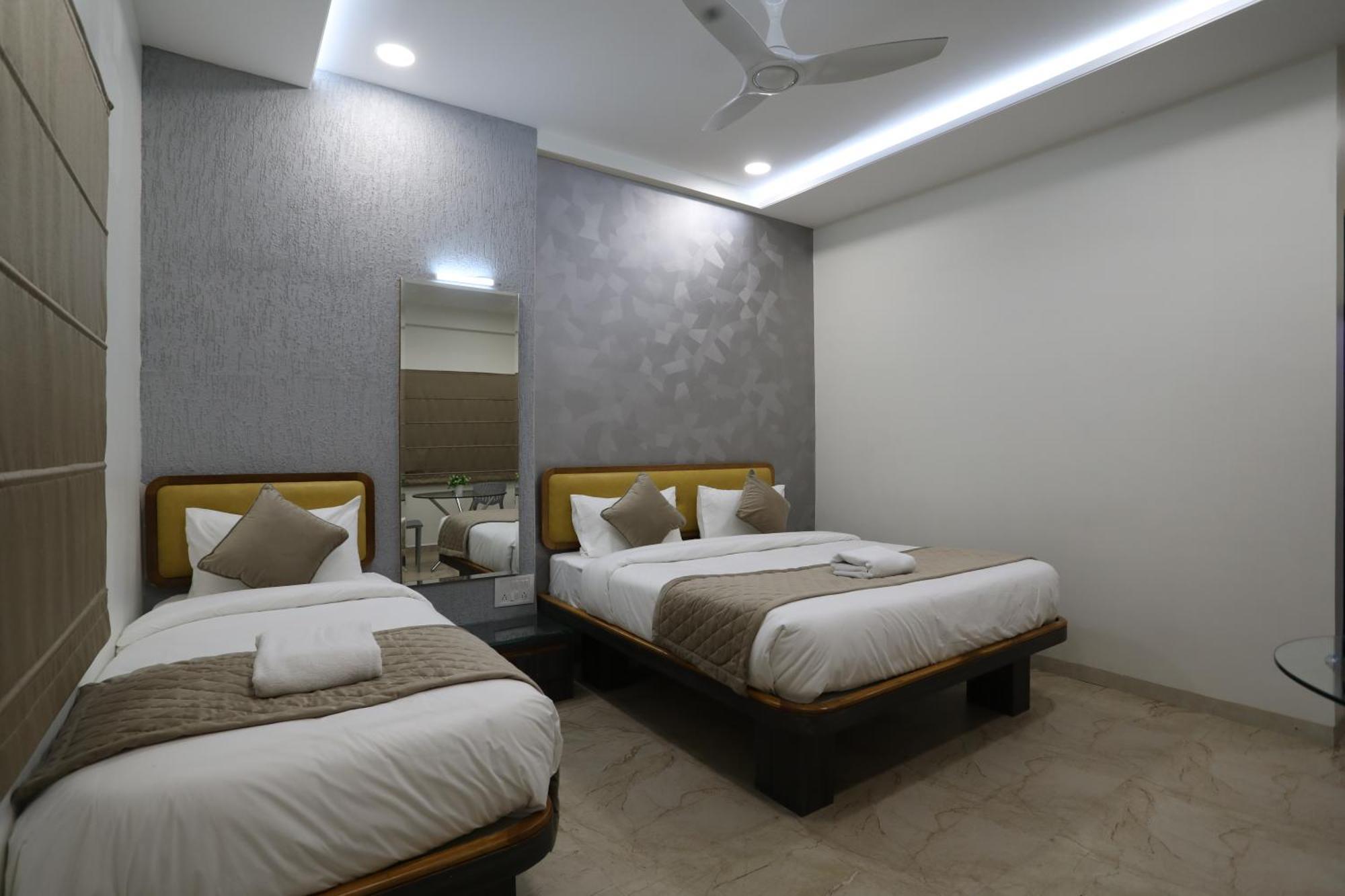 Hotel Ajinkya Palace 아우랑가바드 외부 사진